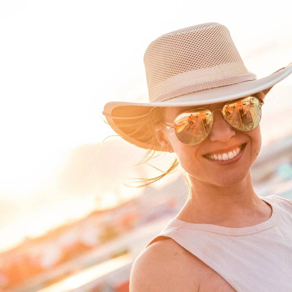 Meet your Posher, Liza